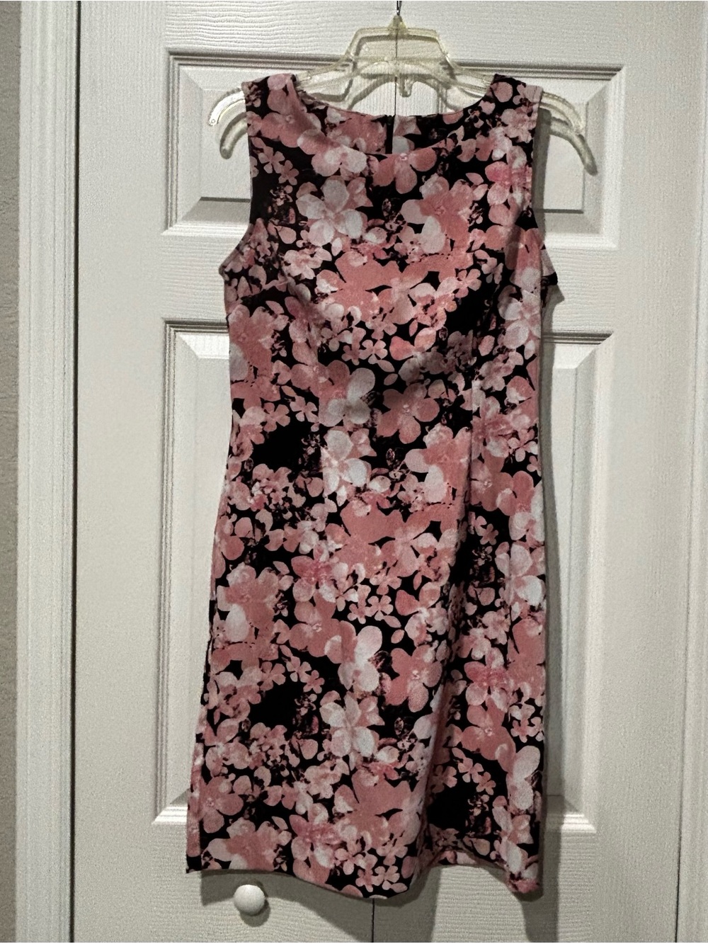 connected apparel Black and Pink Sleeveless Floral Sheath Dress
